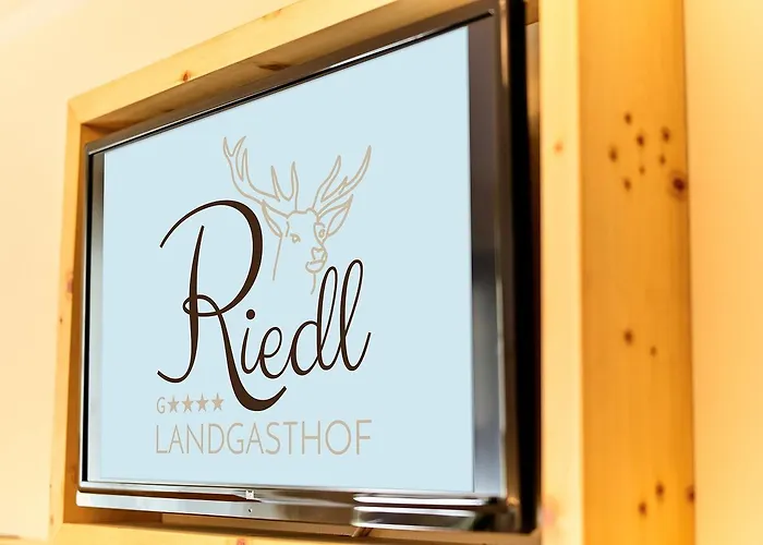 酒店 Landgasthof Riedl 4*